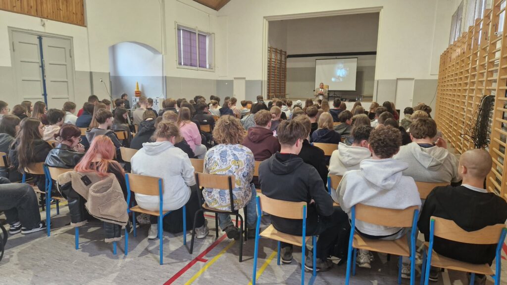 2dd2fedd fde8 4a63 8022 067c7837e194