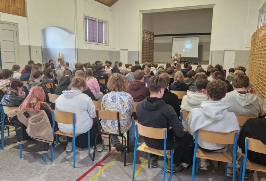 2dd2fedd fde8 4a63 8022 067c7837e194